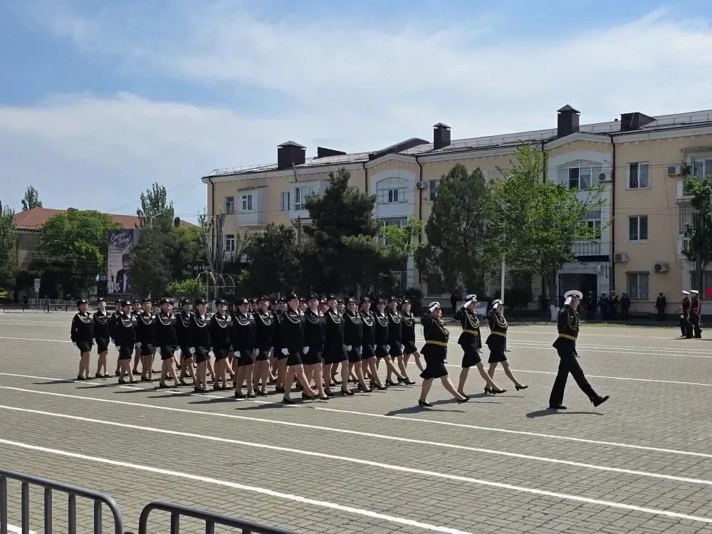На площади в Каспийске прошел Парад в честь 81-й годовщины Великой Победы!